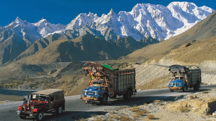 01-karakoram-highway